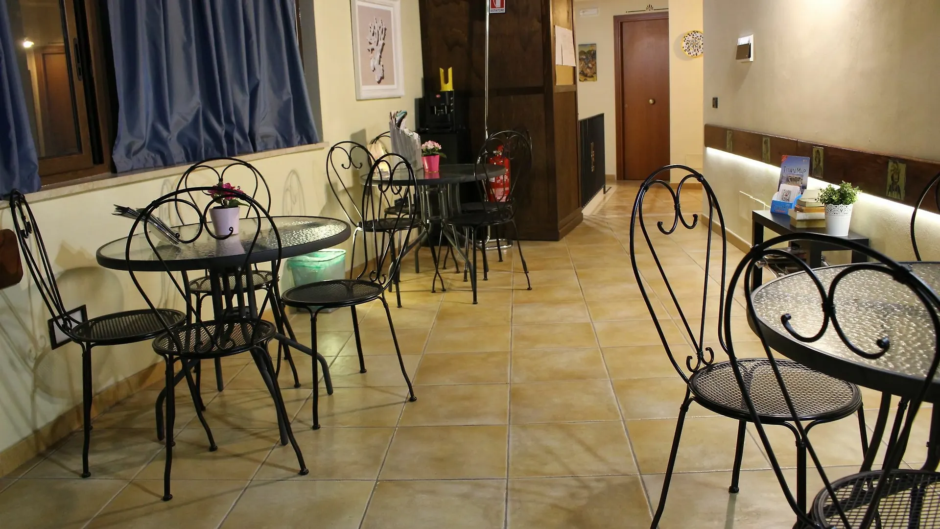康特露娜住宿加早餐酒店 夏卡 3*,